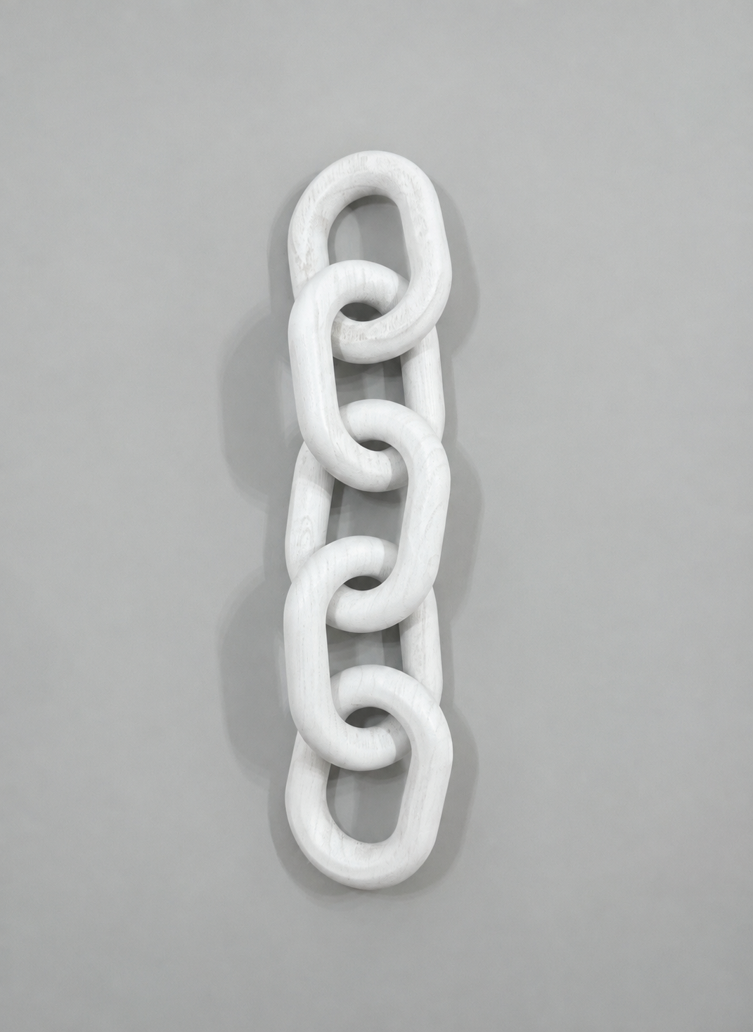 Wooden decorative chain
